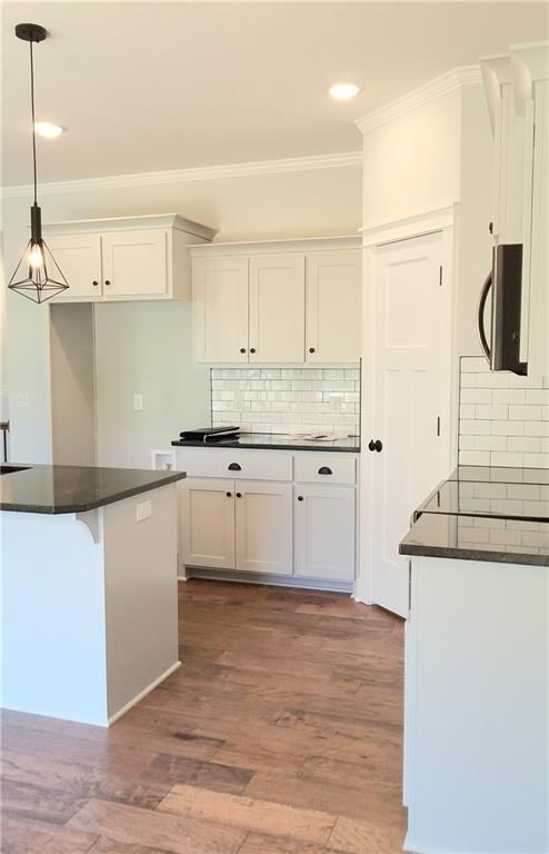 4 HIGHLAND Circle — photo 29