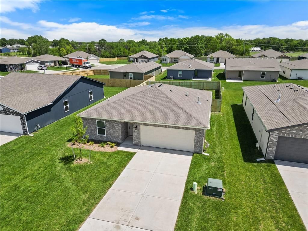 20829 Fairview Street — photo 2