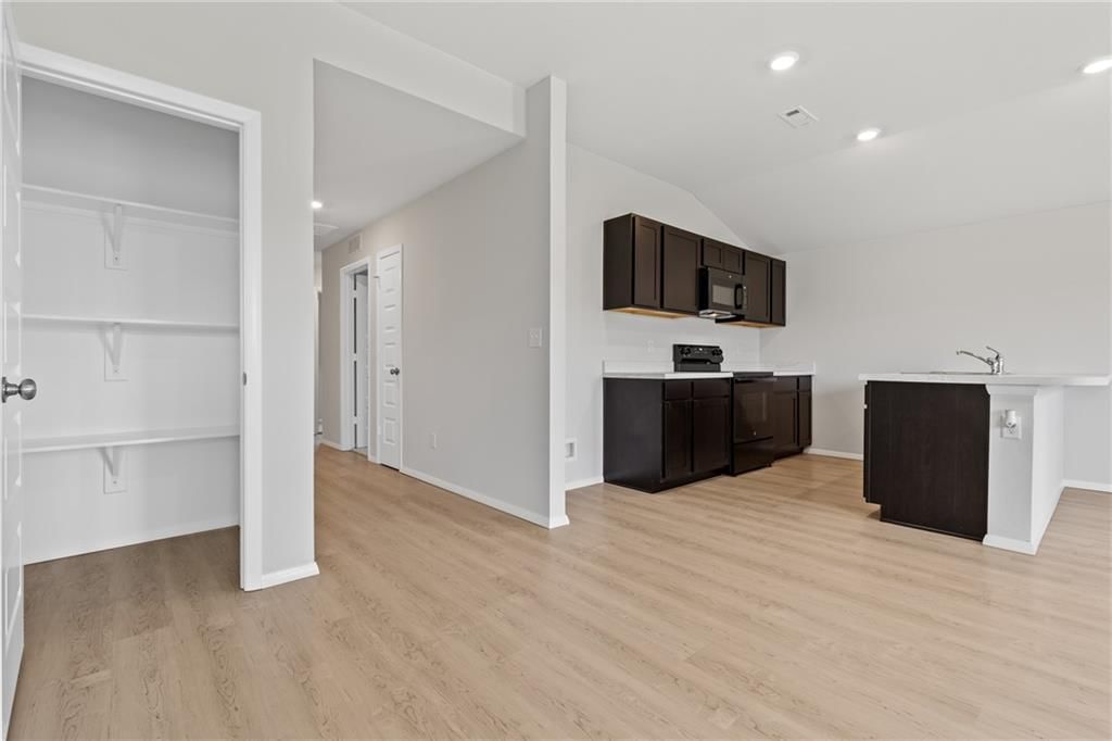 20829 Fairview Street — photo 11