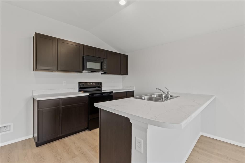 20829 Fairview Street — photo 12