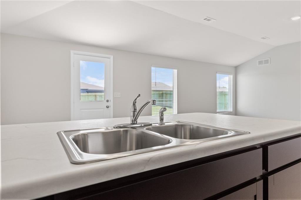 20829 Fairview Street — photo 16