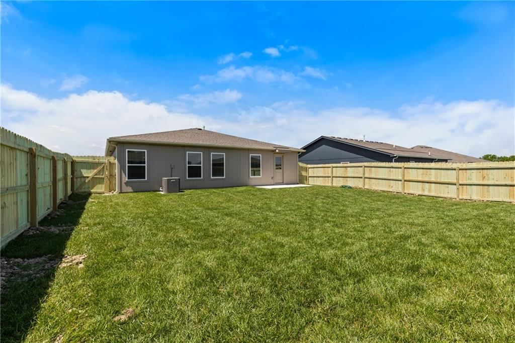 20829 Fairview Street — photo 25