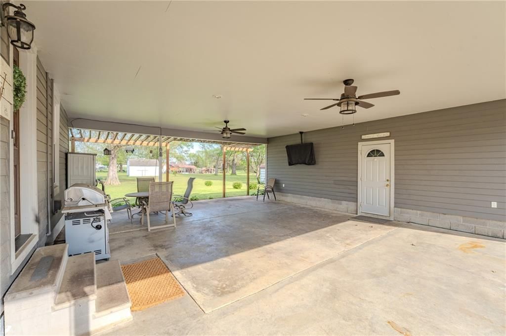 623 Sheridan Street — photo 9