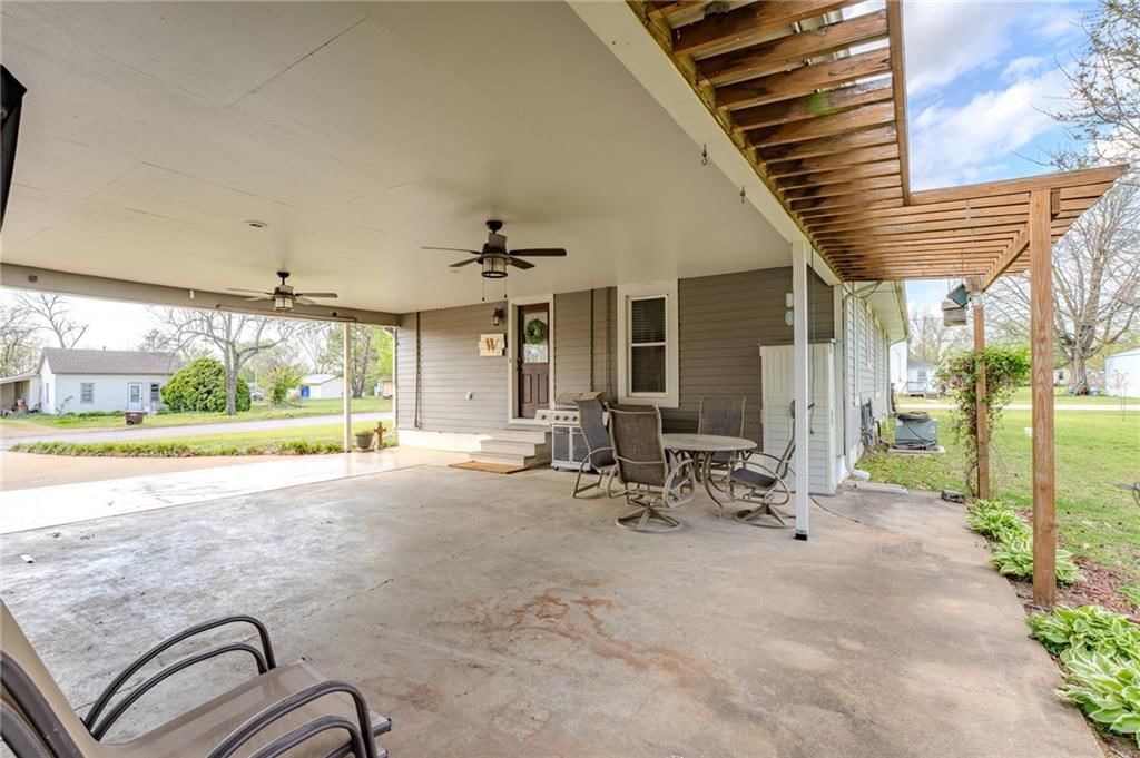 623 Sheridan Street — photo 10
