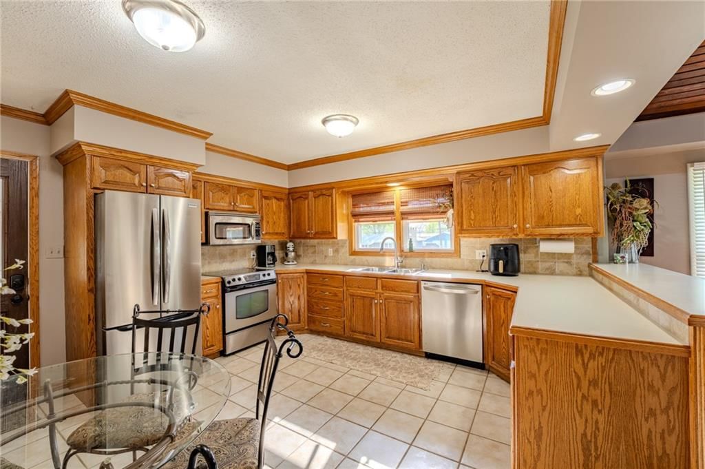 623 Sheridan Street — photo 20