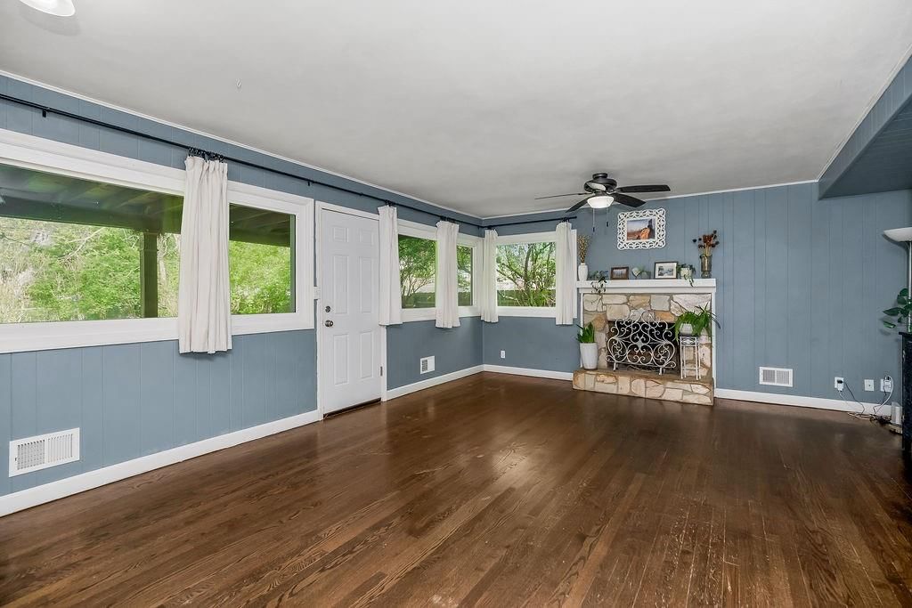 8416 Kenwood Avenue — photo 6