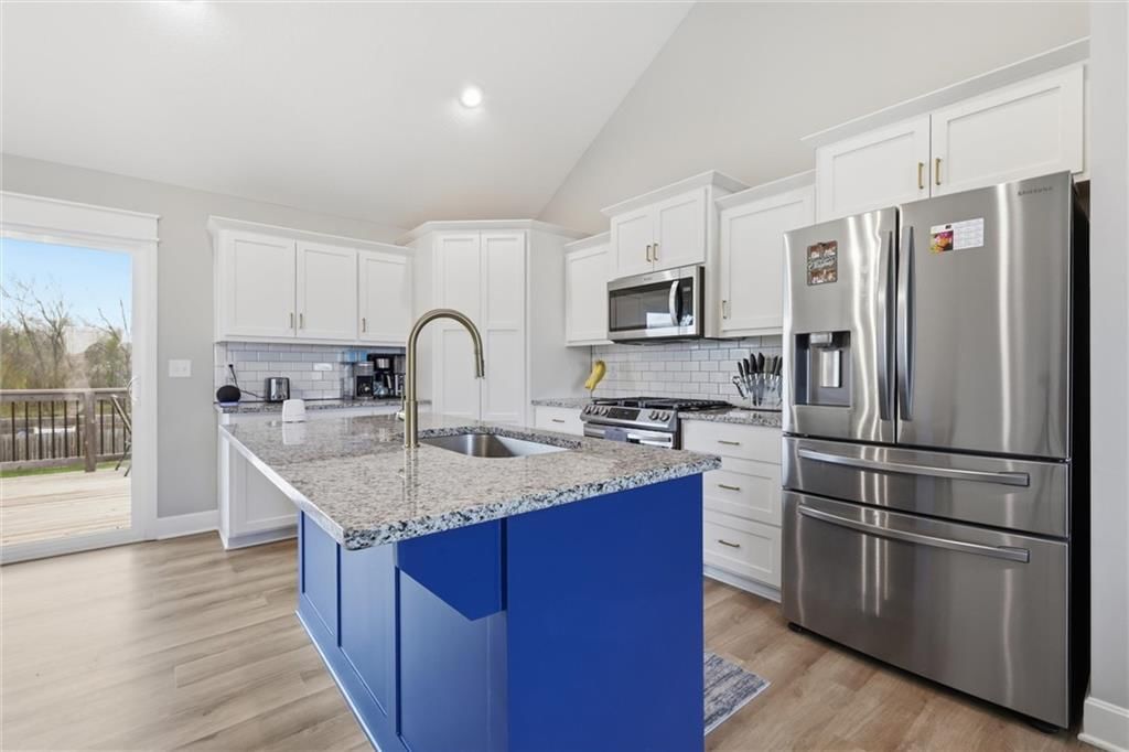 20705 Copper Creek Drive — photo 8