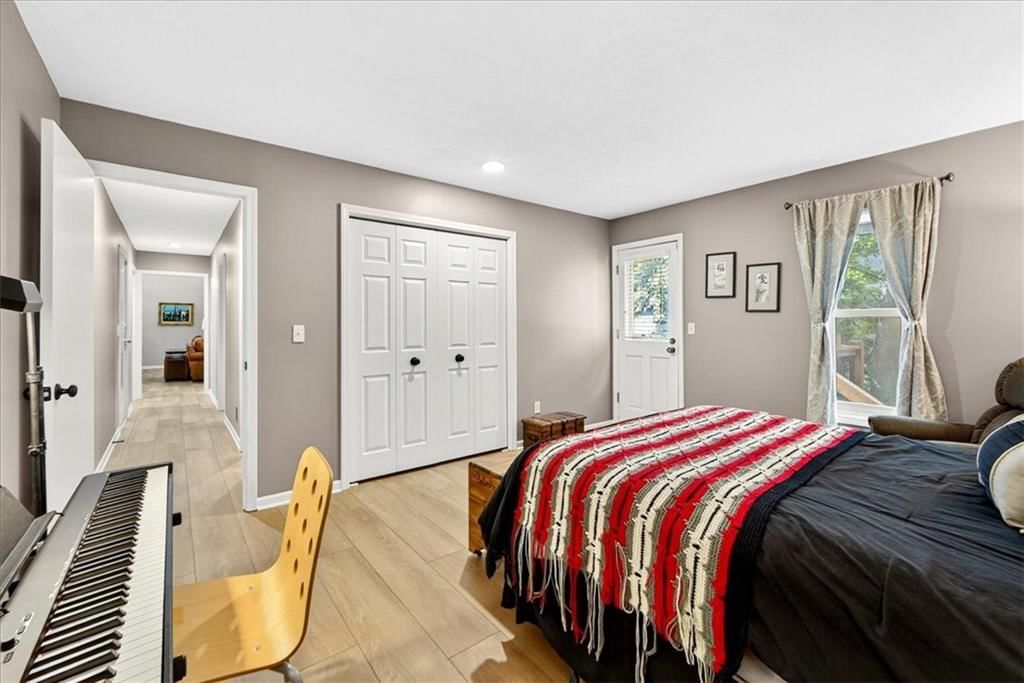 8326 Richards Road — photo 36