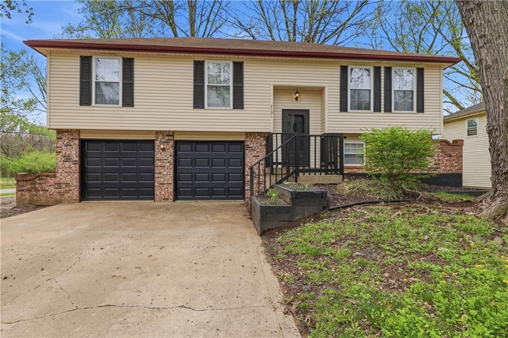 2101 NW 64th Terrace, Kansas City, MO