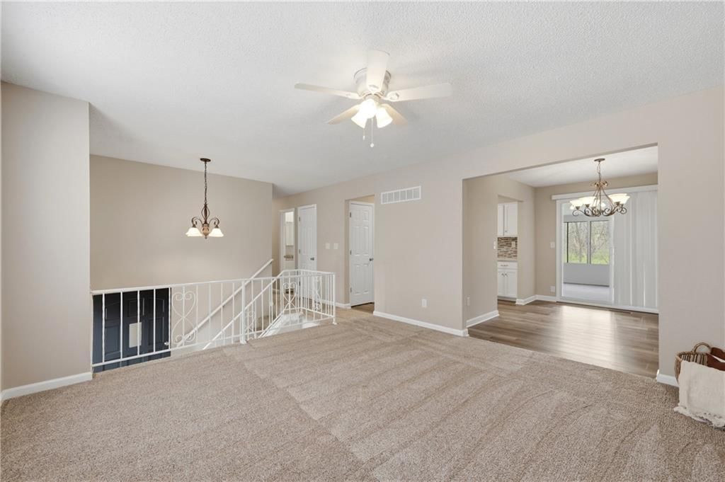 2101 NW 64th Terrace — photo 4