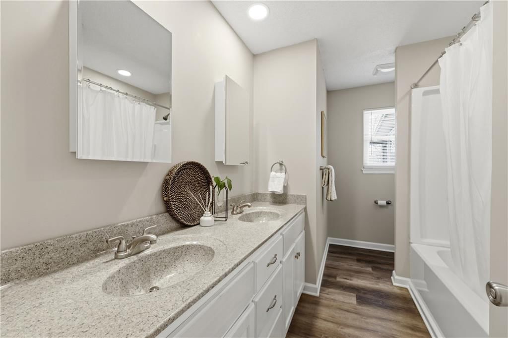 2101 NW 64th Terrace — photo 13