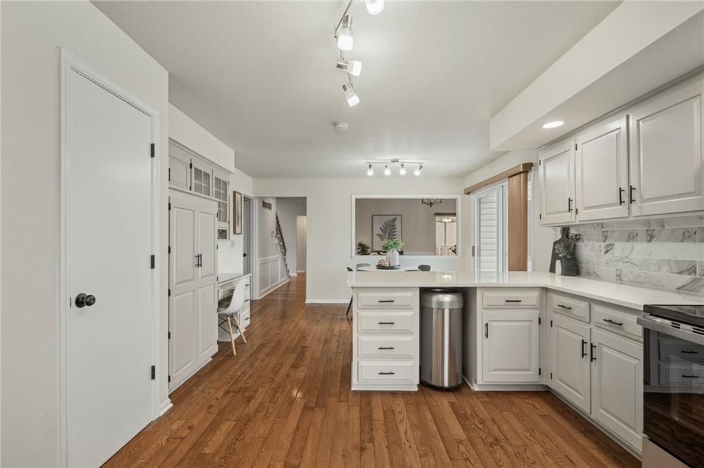 11721 Hemlock Street — photo 17