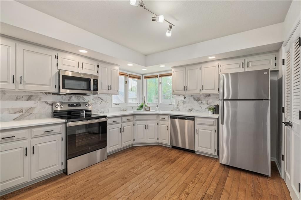11721 Hemlock Street — photo 18