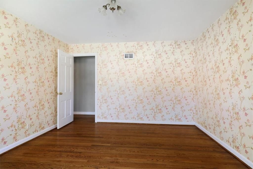 2711 W 67th Terrace — photo 20
