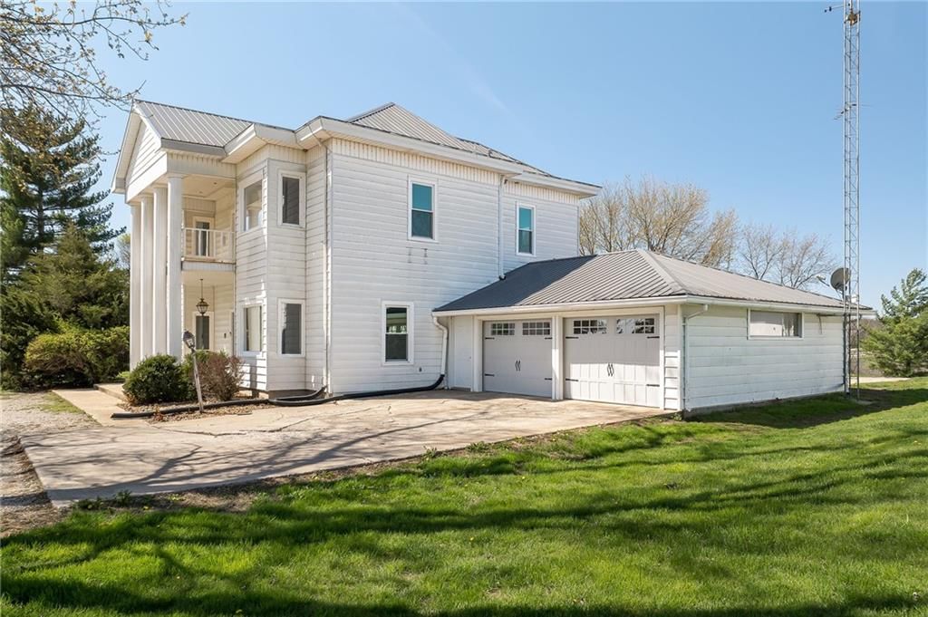 6585 NE Catawba Road — photo 3