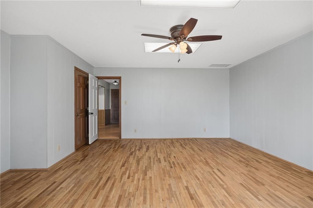 6585 NE Catawba Road — photo 21