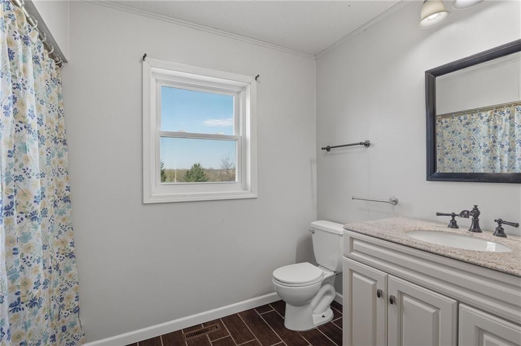 6585 NE Catawba Road — photo 33