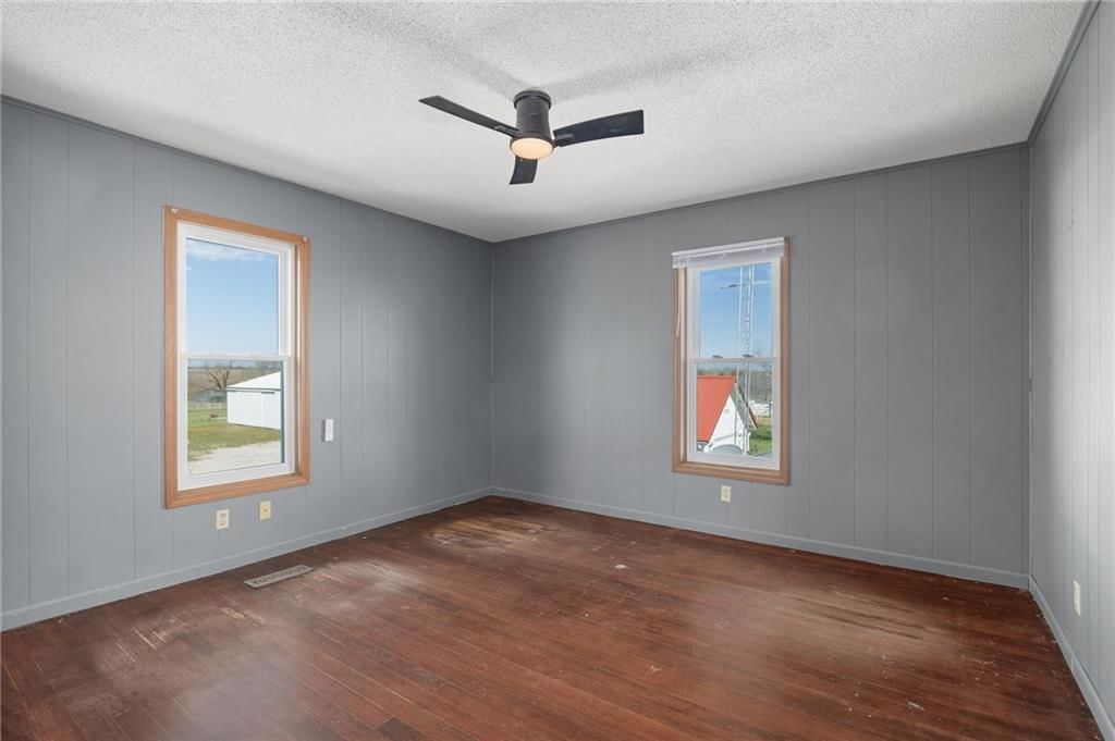 6585 NE Catawba Road — photo 34