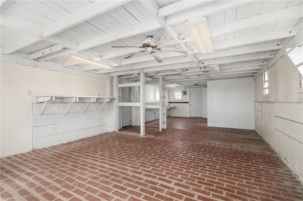 6585 NE Catawba Road — photo 43