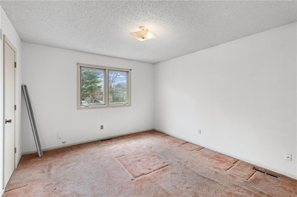 3300 S Hawthorne Avenue — photo 18