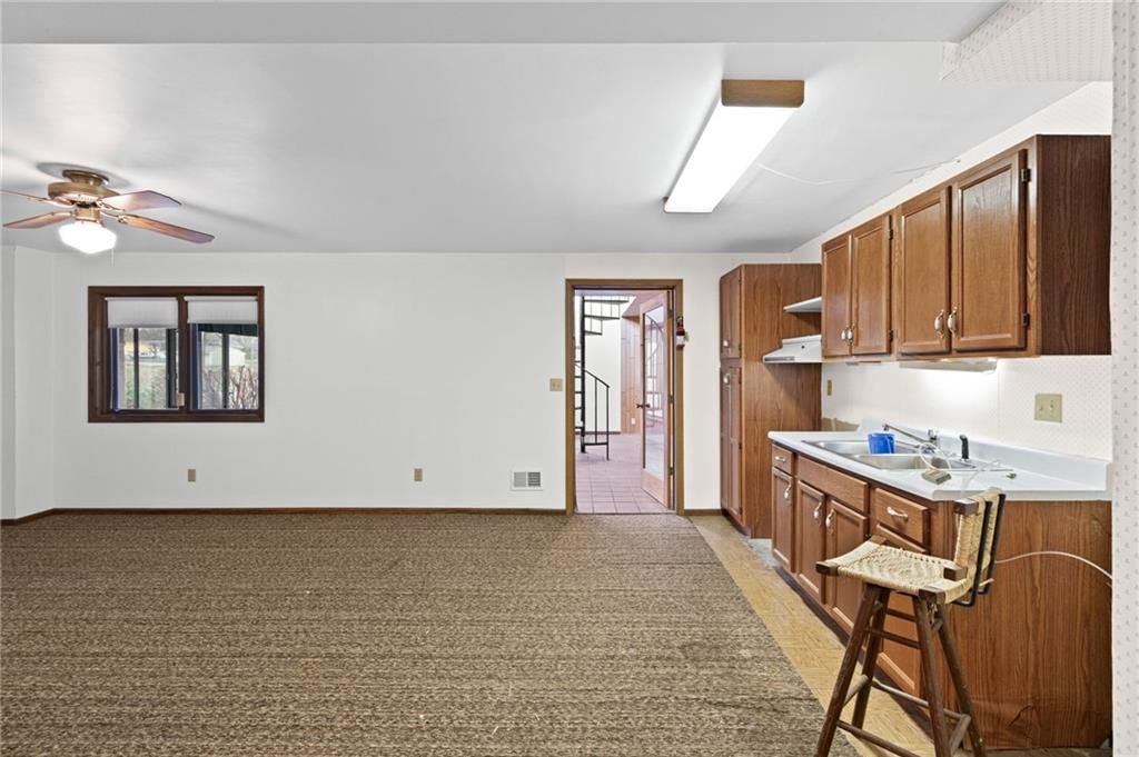 3300 S Hawthorne Avenue — photo 25