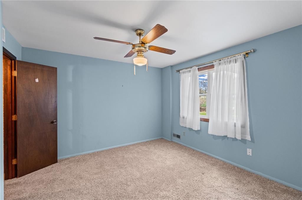 3300 S Hawthorne Avenue — photo 28