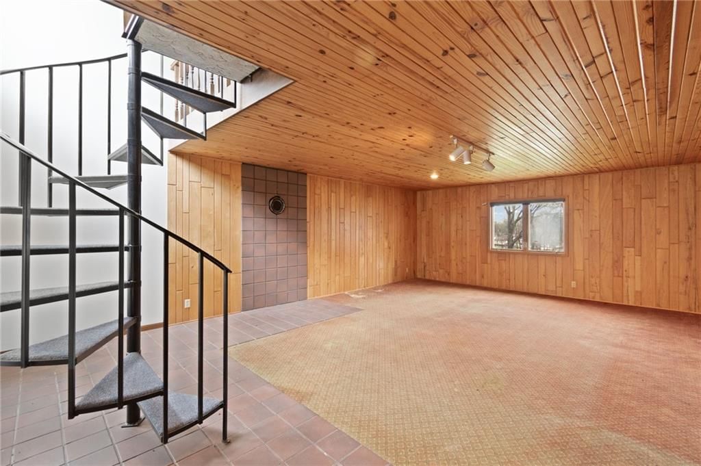 3300 S Hawthorne Avenue — photo 31