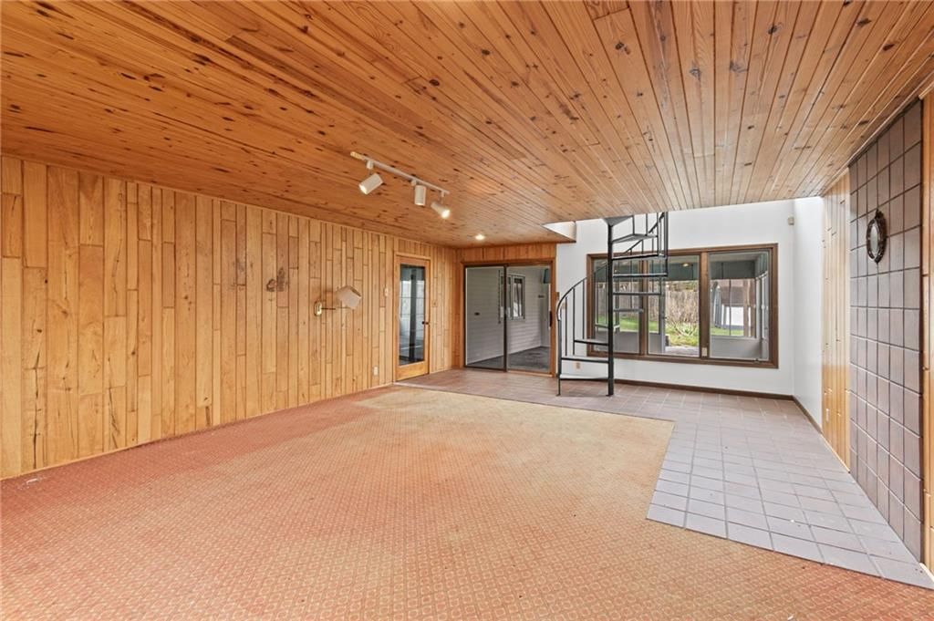 3300 S Hawthorne Avenue — photo 32