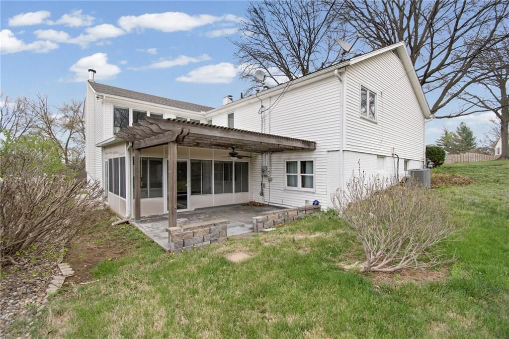 3300 S Hawthorne Avenue — photo 37