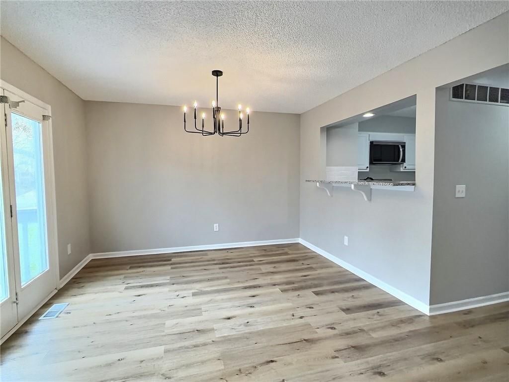 6529 Halsey Street — photo 4