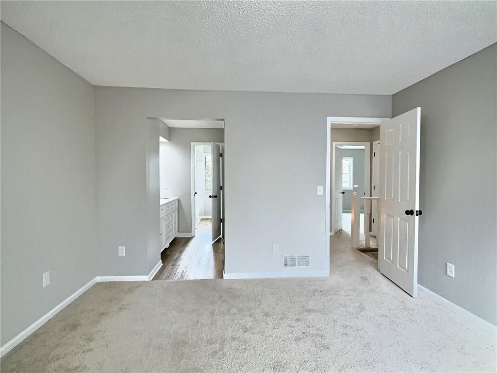 6529 Halsey Street — photo 10