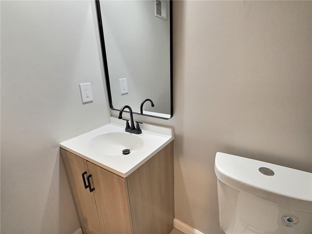 6529 Halsey Street — photo 18