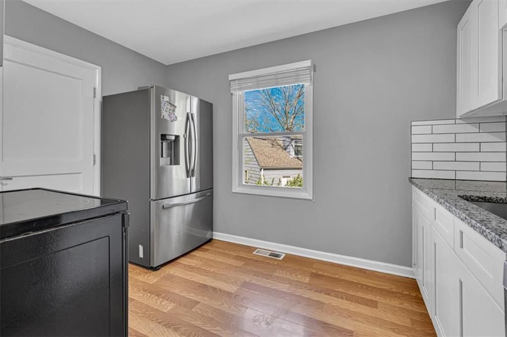 4307 Lister Avenue — photo 15