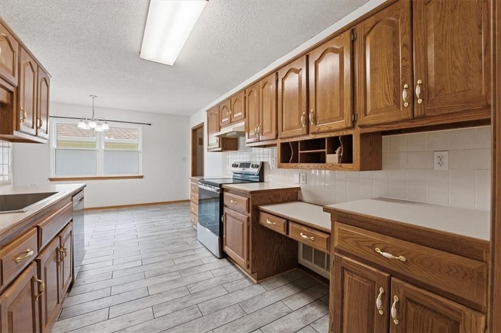706 E SATURN Drive — photo 12