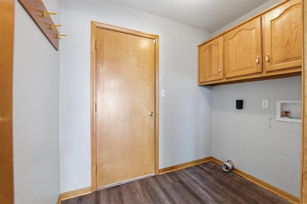 706 E SATURN Drive — photo 20