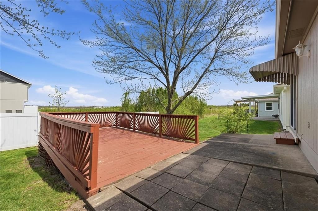 706 E SATURN Drive — photo 21