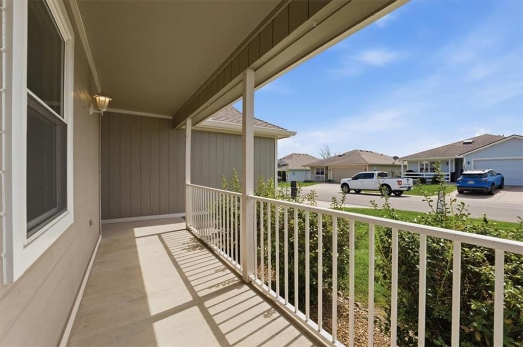 706 E SATURN Drive — photo 24