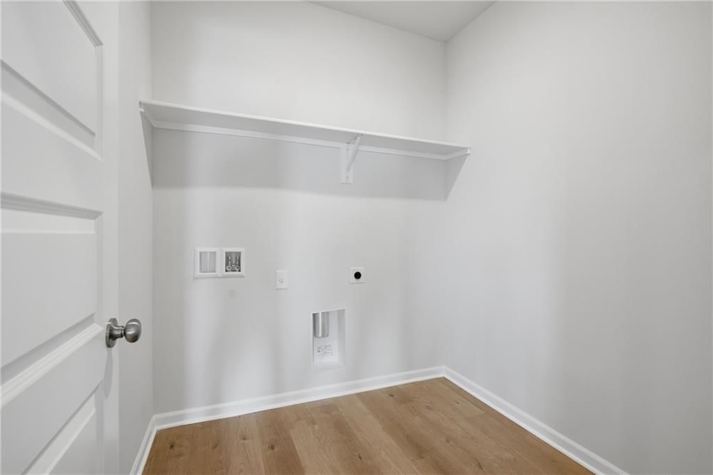 2784 Woodfield Drive — photo 18