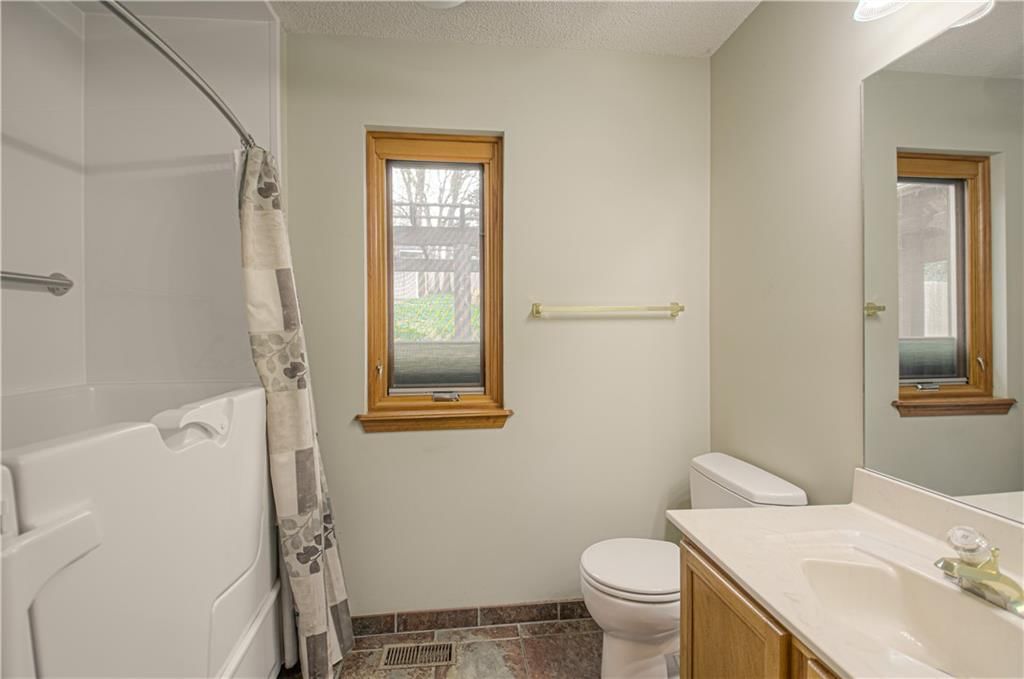8512 NW 62nd Street — photo 15
