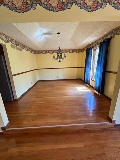 19220 W 87th Lane — photo 7