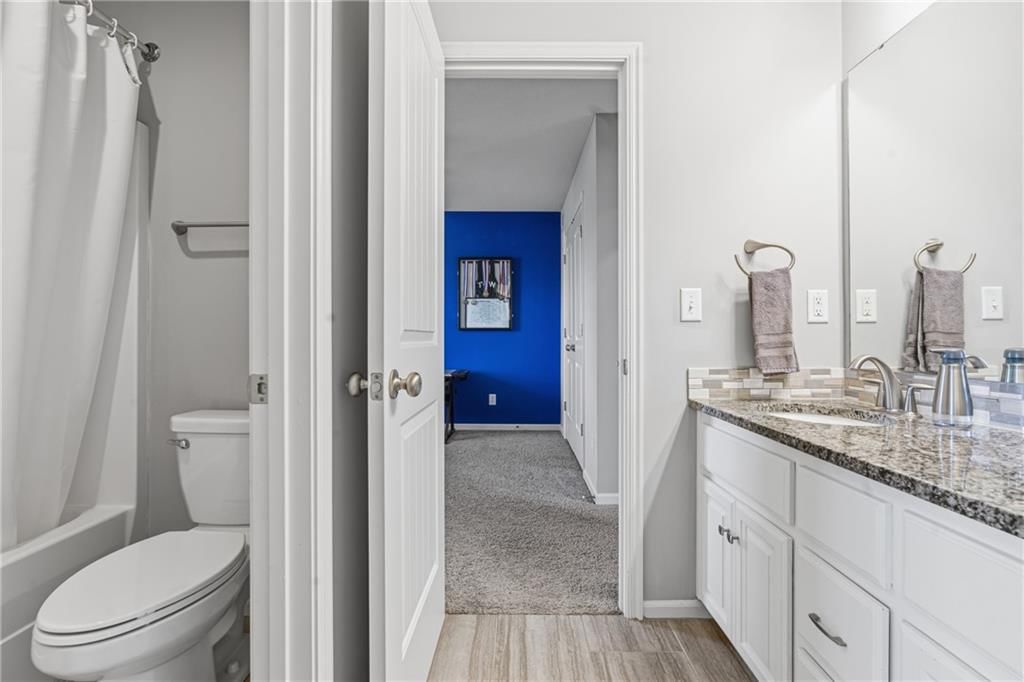 10015 N Richmond Avenue — photo 30