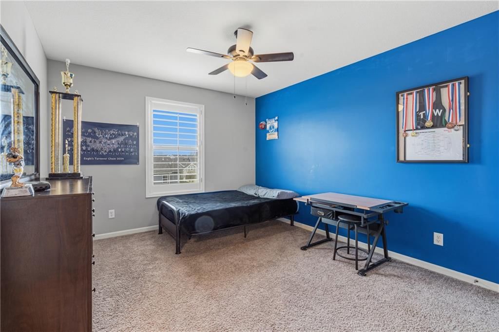 10015 N Richmond Avenue — photo 31