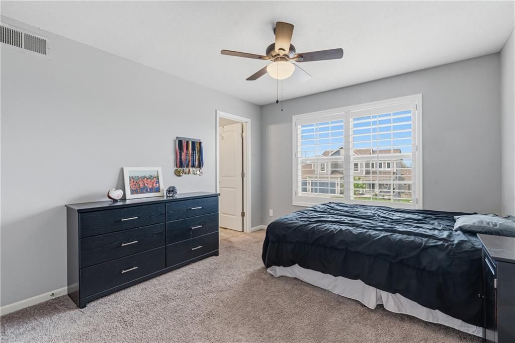 10015 N Richmond Avenue — photo 32