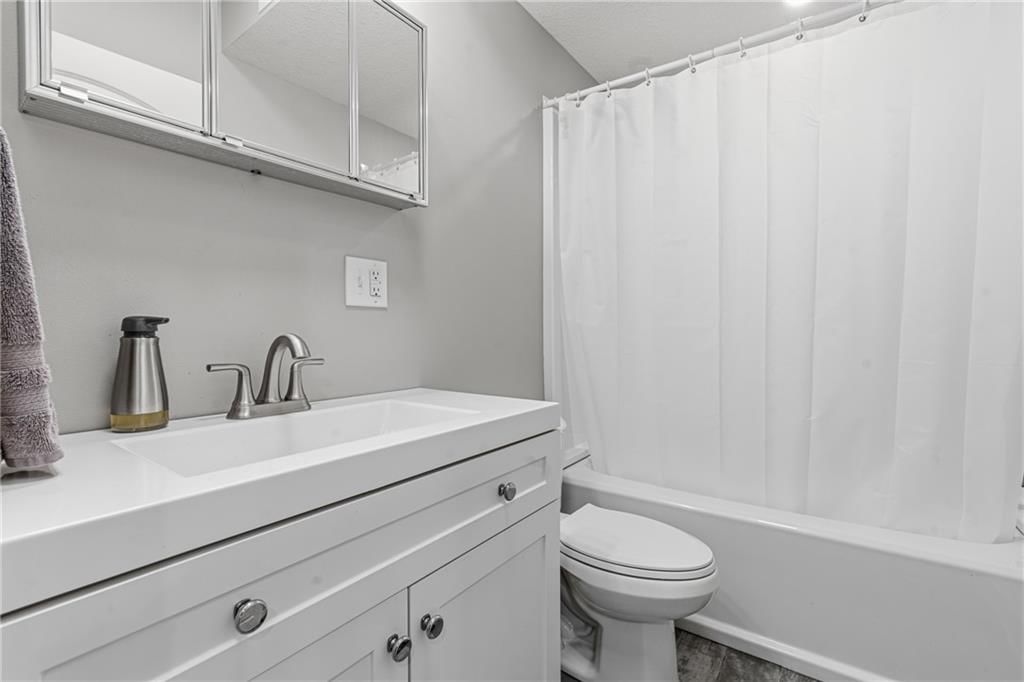 10015 N Richmond Avenue — photo 40
