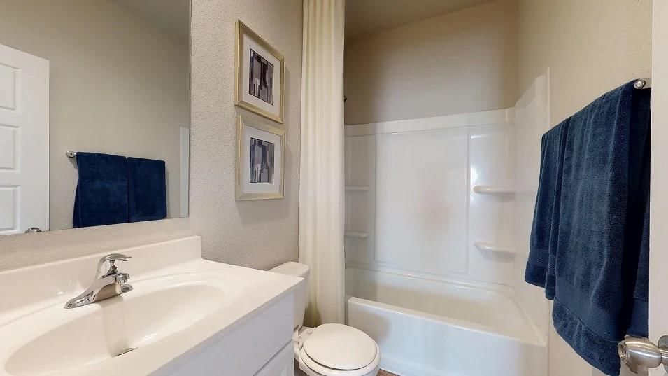 481 Valley View Drive — photo 2