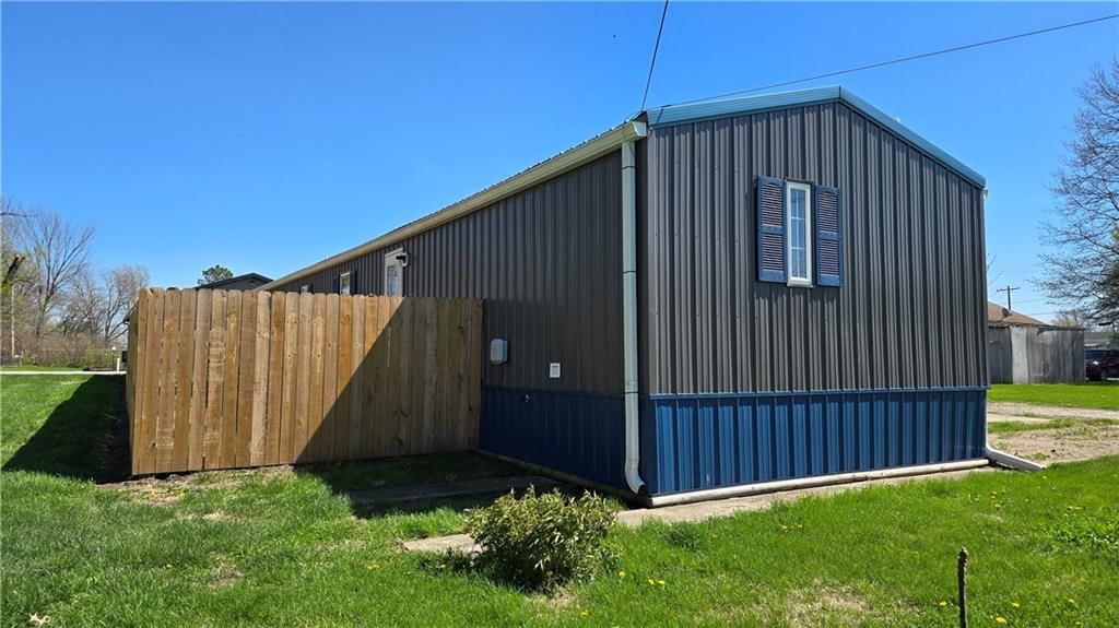 623 Commercial Street — photo 3