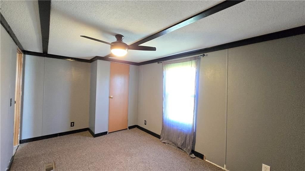 623 Commercial Street — photo 18