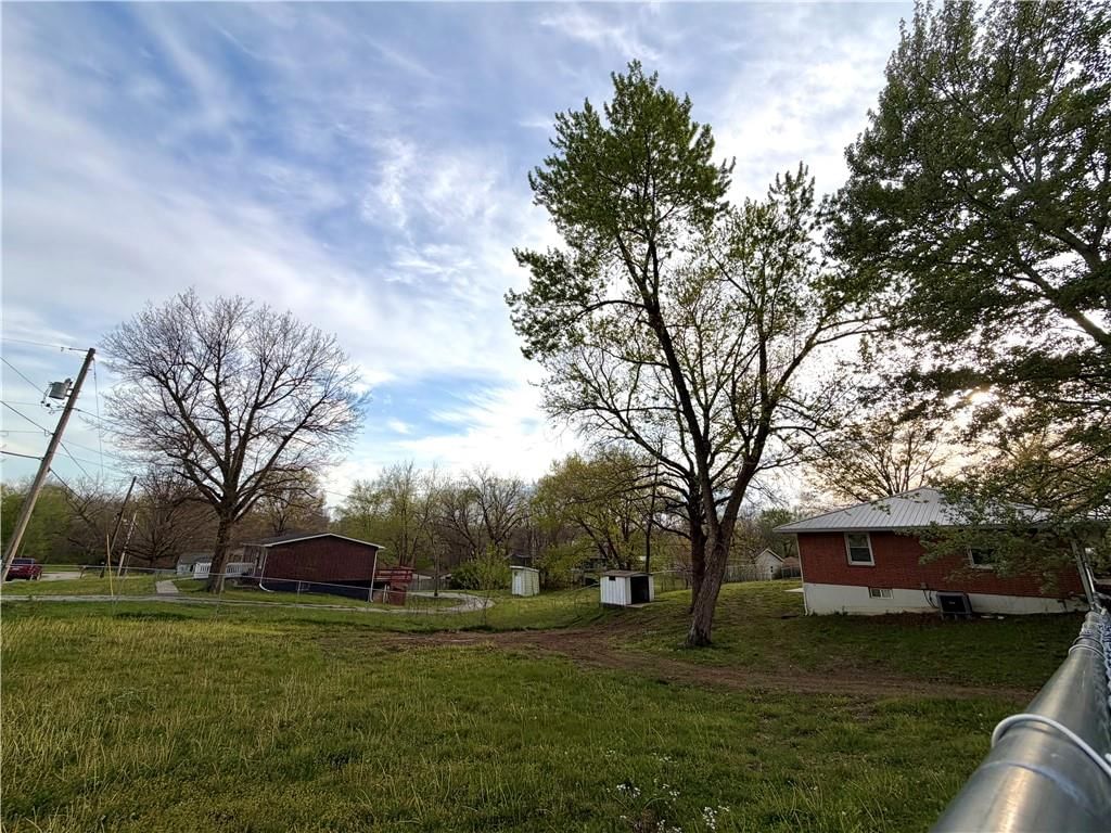 205 W Workman Street — photo 5