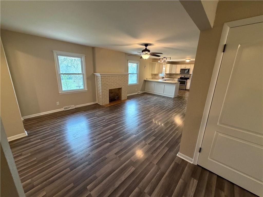 205 W Workman Street — photo 22
