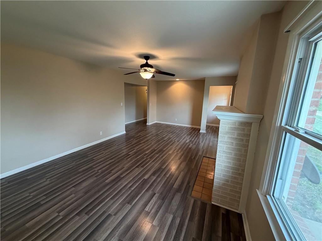 205 W Workman Street — photo 30